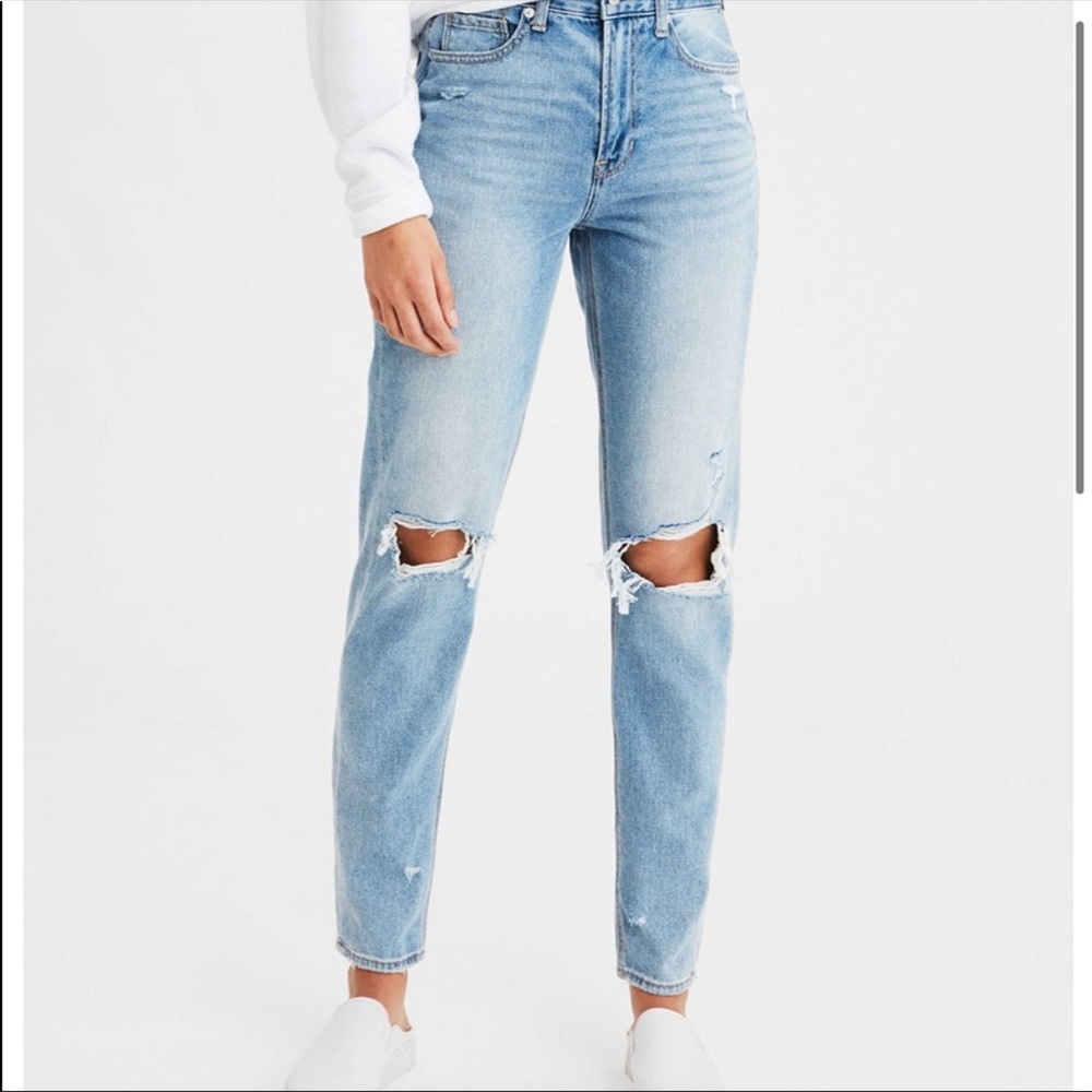 American Eagle jeans mom jeans